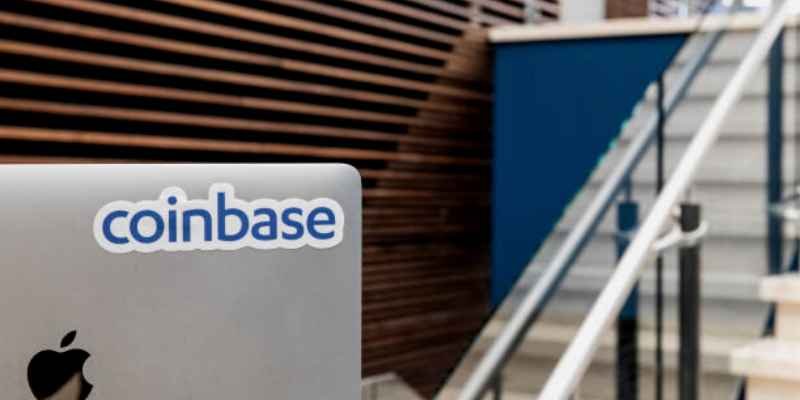 Coinbase layoffs Stoke Fears Of Another Dot-Com Bust, But LinkedIn Paints A Different Narrative